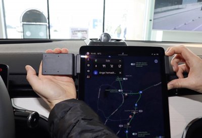 Phone holder for Volvo Es90 from 2026- | Model specific