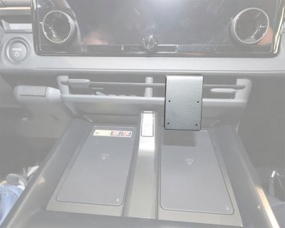 Mobile Holder for Subaru Uncharted from 2026- | Model-adapted