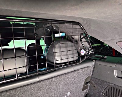 Dog guard for Xpeng G9 from 2022-