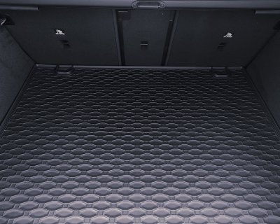 Trunk mat for the Mercedes-Benz E-Class (2024–) | Custom-fit | Durable rubber