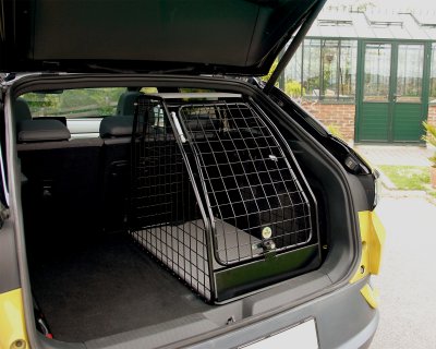 Dog cage Mercedes-Benz GLC EQ from 2026-