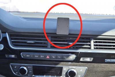 Mobile phone holder for Audi Q7 from 2015-