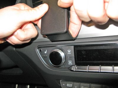Mobile phone holder Audi Q5 from 2017-2024