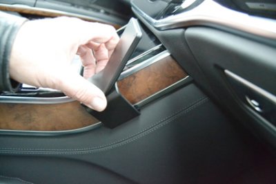 Mobile phone holder for Audi A8 from 2018-