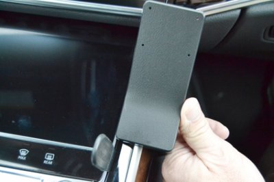 Mobile phone holder for Audi A8 from 2018-