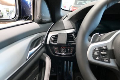 Mobile phone holder for BMW 5 Series from 2017-2024