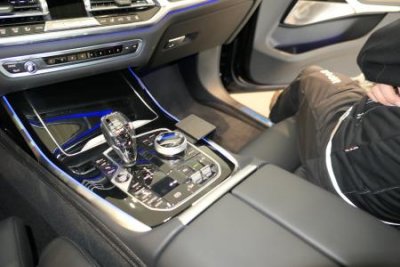 Mobile phone holder for BMW X6 from 2020-2023