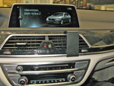 Mobile phone holder for BMW 7 Series Sedan from 2015-2022