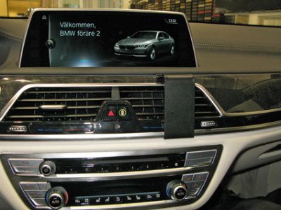 Mobile phone holder for BMW 7 Series Sedan from 2015-2022