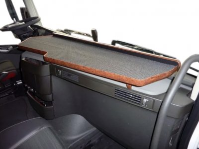 Large Table XXL for Volvo FH Version 4 from 2013-2020