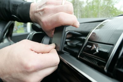 Mobile phone holder DS 7 from model year 2017-