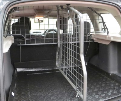 Dog guard Dacia Duster 2010-2017