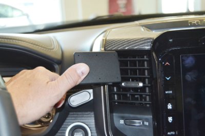 Cell phone holder Dodge Ram 1500 from model year 2020-