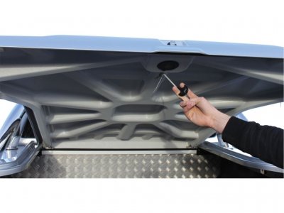 D-Max (Isuzu) tonneau cover 2012- Proform with roll bar