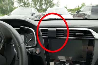 Mobile phone holder MG ZS EV from 2020-