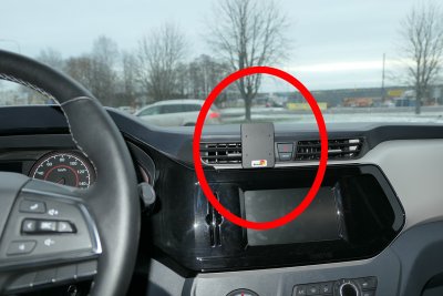 Mobile phone holder for Maxus e-Deliver 3 from 2020-