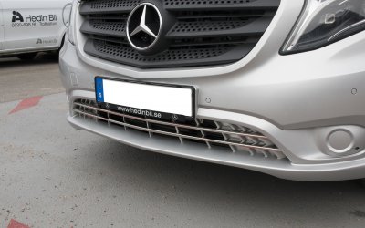 Lower grille Mercedes Vito 2015-2020. for cars with painted bumper.