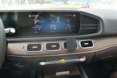 Mobile phone holder Mercedes GLE from model year 2019-