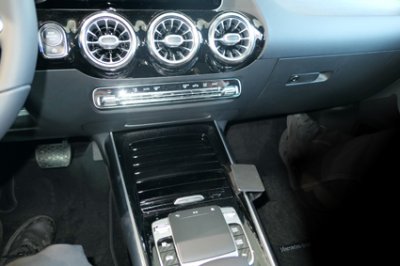 Mobile phone holder Mercedes B class from model year 2018-