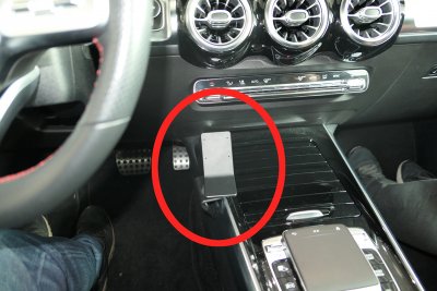 Mobile phone holder Mercedes GLB from 2020-2026