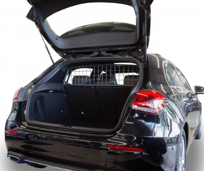 Dog guard Mercedes A class from 2018-