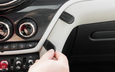 Mobile phone holder Mini Countryman from model year 2017-2024