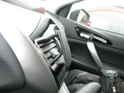 Cell phone holder Mitsubishi Eclipse Cross from 2018 and newer