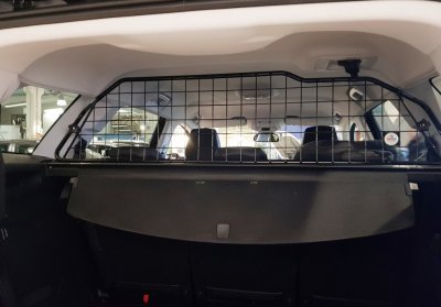 Dog guard Peugeot 5008 from 2017-