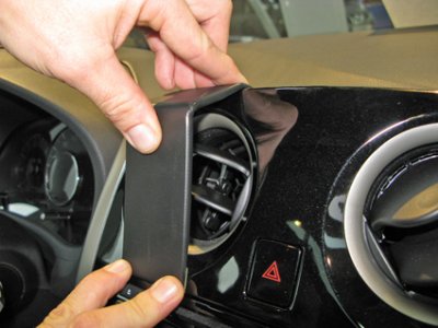 Mobile phone holder Nissan Note 2013-