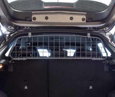 Dog guard Nissan Juke from 2020- onwards