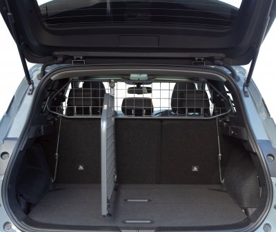 Dog guard and divider for Nissan Qashqai from 2021-