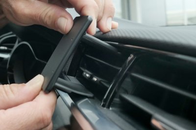 Mobile phone holder Opel Corsa from model year 2020-
