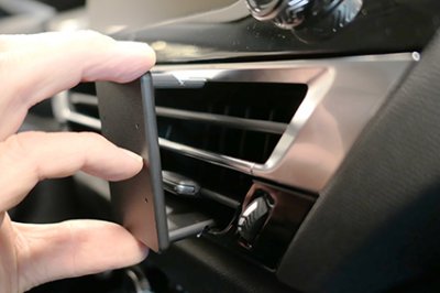 Mobile phone holder for Citroën C4 from 2021-