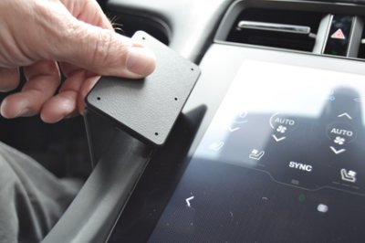Mobile phone holder Porsche Taycan from model year 2020-