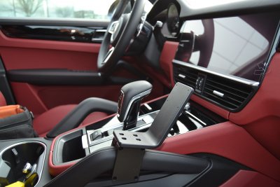 Mobile phone holder Porsche Cayenne from 2018- onwards