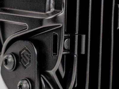 Lazer Sentinel 9 Elite extra light in black version with position light