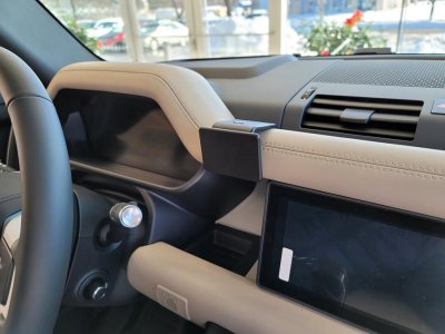 Mobile phone holder Land Rover Defender from 2020- onwards