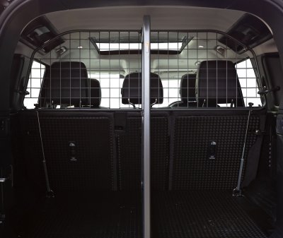 Dog guard and divider Land Rover Defender 2020-