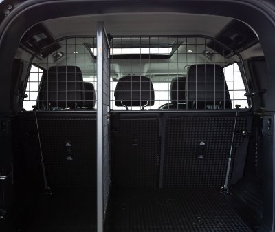 Dog guard and divider Land Rover Defender from model year 2020-