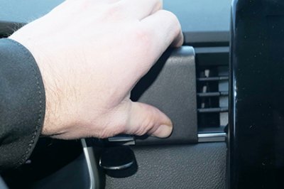 Mobile phone holder Renault Zoe from year 2020- and onwards