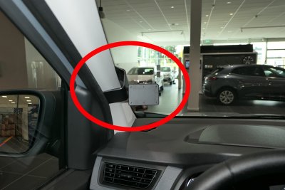 Mobile phone holder Renault Express 2021-