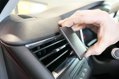 Mobile phone holder Renault Clio from year 2020-