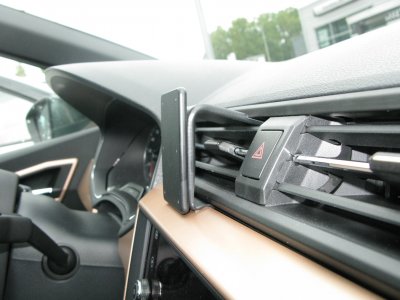 Mobile phone holder Seat Arona from 2017-