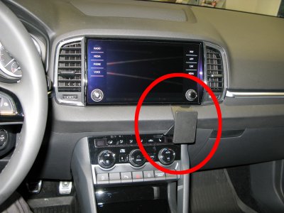 Mobile phone holder for Skoda Karoq 2018-