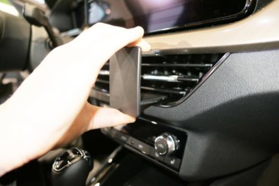 Mobile phone holder Skoda Kamiq from model year 2020-