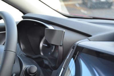 Mobile phone holder Subaru XV from model year 2018- and onwards