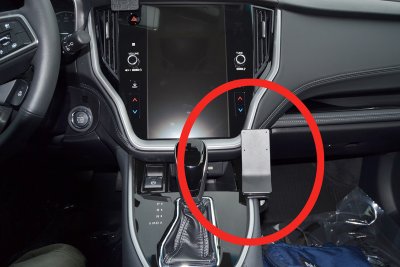 Mobile phone holder Nissan Juke from 2020-