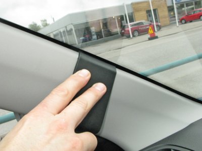 Mobile phone holder Suzuki Vitara 2015-