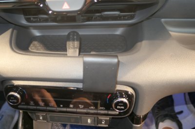 Mobile Holder for Mazda 2 from 2022- | Model-adapted