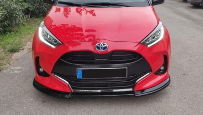 Front splitter Toyota Yaris from 2020- onwards